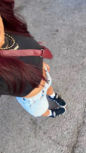 Catarina Filipe Instagram - My hair is the main character rn 🍒🌶️