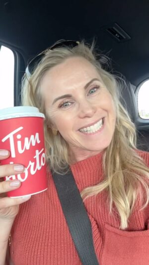Catherine Sutherland Instagram - #funfactsfriday 
I’m in 🇨🇦🍁
#catherinesutherland #PinkRanger #Onceandalways #KatherineHillard #Mightymorphinpowerrangers #zeo #Turbo #PinkRangerPower #Pterodactyl #cranezord #powerrangersplayback 
@timhortons @hamiltoncomiccon
