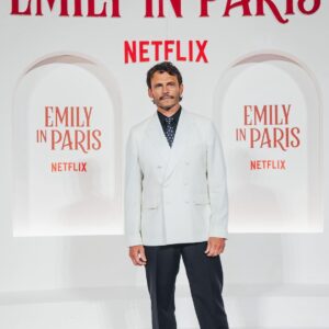 Catrinel Marlon Instagram - Roman holidays filled with dreams and glamour! 🎡✨ After last night’s premiere, I’m channeling my inner Emily in Paris, living my own *dolce vita* in the heart of Rome. Every corner feels like a movie set! 🇮🇹💫 😁
@william_abadie @sparklesbubbles @netflix @chopard 🫶
Suit : @brunellocucinelli_brand 
#RomanHolidays #PremiereNight #DreamAndGlamour #EmilyInParis #LaDolceVita #Netflix