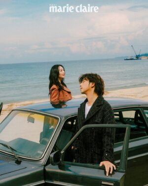 Cecilia Choi Instagram - #mcFilmEssay ✨陳柏霖Ｘ蔡思韵✨
愛，不只是一種定義，
是人與人連結了無數生活片刻點滴的美好映照；
是那年盛夏，男歡女愛在海濱邂逅的瞬間；
在山海天地見證下，光影刻劃在心中，
照亮一生的浪漫情感。

♡ 陳柏霖Ｘ蔡思韵 ♡ 時光漫遊
THE TIMELESS ALLURE全文專訪
 ➠ https://mctw.io/6ek4f3

Talent／陳柏霖Bolin Chen @chenbolin 、蔡思韵Cecilia Choi @ceciliachoii
Photographer／Lily Chen @ililyyy
Creative Direction & Styling ／Kris Lin @beloveapril
Chief Feature Editor＆Text ／JuJu Chen @you.hapig　
Hair／Mia Chen（Bolin Chen）、Jeffery Yang @Coloriste Hair Styling （Cecilia Choi） 　
Makeup／Wang Ruoh Han（Bolin Chen）、Minnie Chao @minniechaooo（Cecilia Choi） 　
Video Director／Bo Jyun Chen @hakukin
Video Editor／Futing Chang @cheshire673
Dop／Ting Chyi Lee @sevenguns
AC／@kyulazylazy @iamthescott02　
Producer／Nelly Yang @nelly_yang_　
Styling Assistants／Hiu Ching、Irene　
Photo Assistants／Han Ching Chan、Yu Yuan Chen　
Wardrobe／CHANEL @chanelofficial

追蹤 @marieclairetw 時髦好玩的都在這

#marieclairetw #CHANEL #JuJu