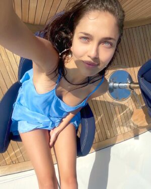 Ceren Yılmaz Instagram - After #detox looking with #love 🦋