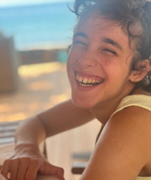 Ceyda Düvenci Instagram - Binlerce şahane anıyla bitti 2024 yazı… aklımda kalanlardan sadece bir kaçı…  şükür… bin şükür…