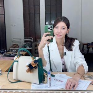 Actress Cha Ye-ryun HD Instagram Photos and Wallpapers September 2024