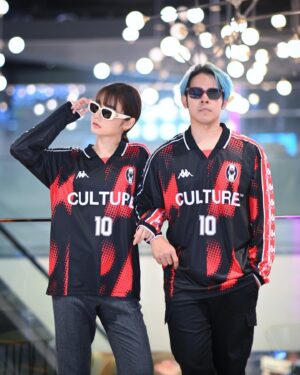 Chanidapa Pongsilpipat Instagram - Keep calm and stay cool. ❤️🖤 @culturebyvac @vacthailand #culturebyvac #culturexkappa #vacthailand