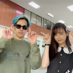 Chanidapa Pongsilpipat Instagram - ชวนคู่จิ้นมาเต้นซะหน่อย 😎 #อย่าเล่นกับระบบ #อย่าเล่นกับระบบchallenge

TikTok : bestchanidapa