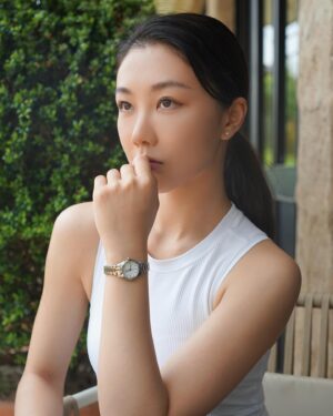 Cherry Ngan Instagram - 9月，你好！
抓緊夏天的尾巴，穿穿無袖和裙子～
#發呆穿搭🤍