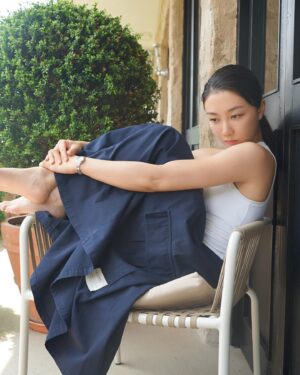 Cherry Ngan Instagram - 9月，你好！
抓緊夏天的尾巴，穿穿無袖和裙子～
#發呆穿搭🤍