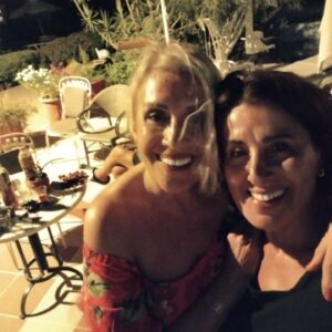 Çiğdem Tunç Instagram - @boragencerofficial harikulade bir konserin başmimarı oldu yeniden,ELVEDASIZ ŞARKILAR..
Hem Marmaris Anfitiyatroda mükemmel yıldızları biraraya getirdi hem de Datça'da kurulacak çocuk köyü için dört dörtlük bir sosyal sorumluluk projesine ilk tuğlaları koydu..Hem Türkiye'nin,hem Azerbaycan, hem Lübnan'ın yıldızları sahne aldılar, biz,beraber sunmaktan büyük keyif aldığım @faturkmenoglu ile mikrofon başındaydık..@boragencerofficial babası büyük usta #ilhamgencer in kıymetli anısını yadederken Marmaris seyircimiz mest oldu..Kimler konserdeydi yazar mısınız kendi deneyimlerinizi? Bir de bendeki fotoğraflar bu kadar,katkı bekliyorum..Tüm sevdiklerimizle biraradaydık..
30 Ağustos Zafer Bayramımızı kutladık,ulu önderimiz Mustafa Kemal Atatürk  ve silah arkadaşlarının manevi huzurlarında.. 
Herşey öyle güzeldi ki🇹🇷🇹🇷🎼🎼🎼🇹🇷🇹🇷🇹🇷🇹🇷
Abiye @forcostume.ozlemsonmez