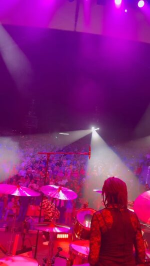 Cindy Blackman Instagram - Fun show @shorelineamp  w/ @carlossantana band thanks for the great energy everyone! Not shown but great to play w/ Santana alumni Chester Thompson - organ & Tony Lindsay - vocals sitting in!