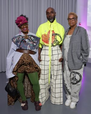 Claire Sulmers Instagram - #mood at the conclusion of our 4th annual @thebombfashionshow ! Your support is the fuel that keeps the @fashionbombdaily flame going. I love you and am grateful for you. See you at the next one! 
Read the recap on FashionBombDaily.com.
Thank you to all my friends and family who stayed out all night in the name of fashion. You’re the bomb! Goodnight.
Look: @nechethebrand 
Hair: @hairbyjessicaking using @trueindianhair 
Makeup: @makeupbylatisha 
📸 @freddyopix / @sonejr #clairesulmers #thebomblife #thebombfashionshow