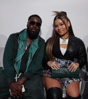 Claire Sulmers Instagram - #frontrow at @thebombfashionshow ! Bombers and Bombshells like @yandysmith , @shameamorton , @quincy , @mainohustlehard , @terrellish , @princejdc , @mickeyboooom ,  @whoiskelli , @ledisi , @allthingsdrbobbi , @darealbbjudy , @azzymilano all sat front row to see #thebombfashionshow ! Swipe for pix by @sonejr and read the recap on FashionBombDaily.com. 
📸 @sonejr #yandysmith #shameamorton #azzymilano #nyfw #newyorkfashionweek