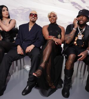 Claire Sulmers Instagram - #frontrow at @thebombfashionshow ! Bombers and Bombshells like @yandysmith , @shameamorton , @quincy , @mainohustlehard , @terrellish , @princejdc , @mickeyboooom ,  @whoiskelli , @ledisi , @allthingsdrbobbi , @darealbbjudy , @azzymilano all sat front row to see #thebombfashionshow ! Swipe for pix by @sonejr and read the recap on FashionBombDaily.com. 
📸 @sonejr #yandysmith #shameamorton #azzymilano #nyfw #newyorkfashionweek