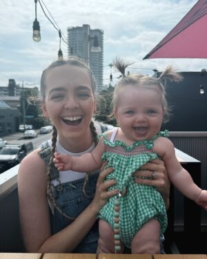 Cleo Massey Instagram - You are my everything baby girl. 6 months of loving you. 🌝🍀