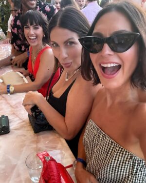 Constance Zimmer Instagram - #aboutlastnight I actually put on heels and a dress to go celebrate with some of my besties @jeffreybchapman and @breedawool our other besties NEW SHOW @rescueonfox #hisurfrescue @adam_demos AND @ariellekebbel!!! Full on #UnREAL REUNION!!! And saw some more friends as a bonus! It was worth the heat and the sore feet!
