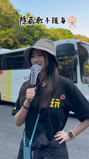 Crystal Yen Instagram - 媽咪首次獻唱🎤
甜甜的歌聲～
寶寶很快就入睡了吧👶🏻