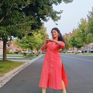 Cynthia Vinolin Instagram - Golden Sparrow 😍❣️🔥✨

#cynthiavinolin #dqncereels #toronto #canada🇨🇦 #happiness #dancereels #chennai #love #peace