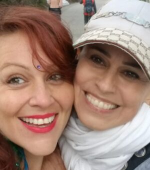 Daniela Escobar Instagram - Nesse final de semana  o lançamento do meu livro CHANGE foi em São Francisco. Cidade que adoro. Sempre me surpreendo com os avanços tecnológicos que começam por lá e vão para o resto do país e do mundo. Desta vez ver carros circulando por todo lado sem ninguém dirigindo eles, me fez sentir na cidade dos Jetsons. Quem lembra deste desenho?