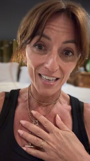 Davina McCall Instagram - Had a moment . Thought I’d share . Thank you @donnaashworthwords for bringing your words into my life. You have a way of formulating your words that melts me . It feels so good to feel … all the feels … growing brave ❤️