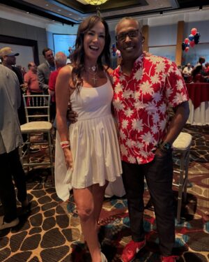 Debbe Dunning Instagram - So Happy to be back in Buffalo 
A toast that touched me so much tonight was when Jim raised his glass to remember the ones we’ve lost in this past year and I started to think about it and I don’t think I’ve lost as many people in one year as I have this past year😞…. so if you’re thinking about somebody, you may have lost, please hold up your glass & toast to  the life that they led #godbless this is not a dress rehearsal!! Love your life!! If you don’t then make the change 
Life’s too short to waste time … we are truly so fortunate 💥