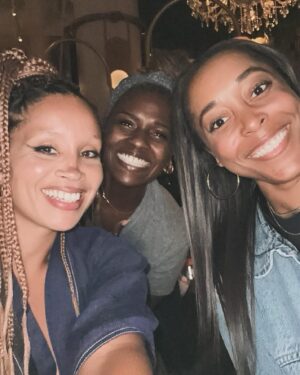 Deborah Joy Winans Instagram - Birthday week was BOMB!!!! Spent time with my most nearest and dearest🥰🥰🥰🥰 Praise God for the family He’s given me!!!! I LOVE these people! Cheers to all the great things God continually places in my life! Cheers to Gods love and protection and provision that are oh so abundant in my life. Cheers to #ChoosingJoy 💜 Cheers to 41🥳💜