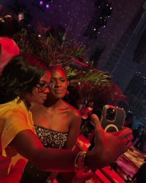 Deborah Joy Winans Instagram - Birthday week was BOMB!!!! Spent time with my most nearest and dearest🥰🥰🥰🥰 Praise God for the family He’s given me!!!! I LOVE these people! Cheers to all the great things God continually places in my life! Cheers to Gods love and protection and provision that are oh so abundant in my life. Cheers to #ChoosingJoy 💜 Cheers to 41🥳💜