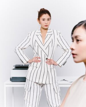 Denise Camillia Tan Instagram - Choose your fighter ⚒️🐺⚖️

On @denisecamillia 
Makeup: @lydiathong @makeupentourage 
Hair: @peterlimsb @vintagestudiovs 
Styled by: @hhiroyx assisted by @nr_hzwni 
Photo by: @eugeneegumpp 

On @hereisyingying 
Makeup: @dolleiseah @makeupentourage 
Hair: @calvingan26 @instahairloom 
Styled by: @hhiroyx assisted by @nr_hzwni
Photo by: @eugeneegumpp