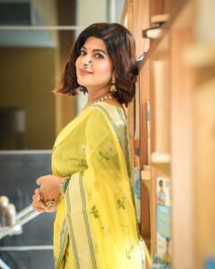 Actress Dhamnashree Kadgaonkar HD Photos and Wallpapers December 2024
