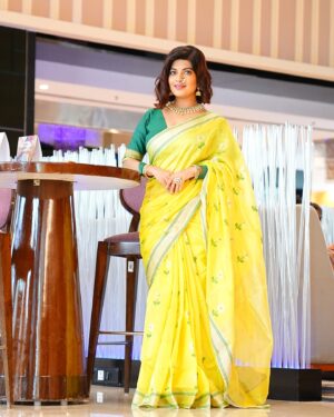 Dhamnashree Kadgaonkar Instagram - सादगी मे सुंदरता ...🌸

in frame @kadgaonkar_dhanashri 
Mua @pcs_ happybride
jewellery @jizajewellerystudio
saree @pehnava_by_shreshtha
blouse @shilpajeet_fashion_studio
captured by @rg_event00
@btsfilmstudio2024
shoot styled and managed by @sheetalpatil1107
location @novotelpune