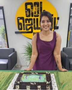 Actress Dhivya Duraisamy HD Instagram Photos and Wallpapers September 2024
