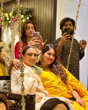 Dhrriti Saharan Reddy Instagram - Beautiful Janmashtami Celebration at @iampratibhasingh and Amit’s Beautiful Home ♥️
Soul Filling Music , Beautiful Souls & Kanha ji under one roof 🌸♥️
Reunited with some old friends & made some new 🌹
A night to remember 🤌🏻
.
[ Janmashtami , Beautiful Night , Traditional , Soulful Music ]