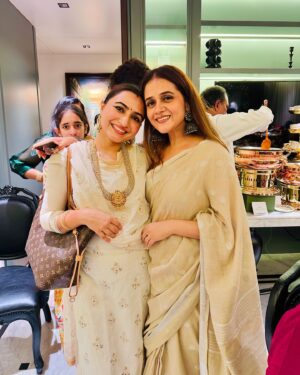 Dhrriti Saharan Reddy Instagram - Beautiful Janmashtami Celebration at @iampratibhasingh and Amit’s Beautiful Home ♥️
Soul Filling Music , Beautiful Souls & Kanha ji under one roof 🌸♥️
Reunited with some old friends & made some new 🌹
A night to remember 🤌🏻
.
[ Janmashtami , Beautiful Night , Traditional , Soulful Music ]