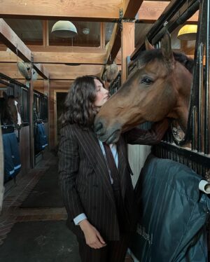 Diana Silvers Instagram - had a wonderful time at the @ralphlauren show in the hamptons on thursday 🫀♥️🐴 and thank you to @shaynagold and @christiaan.vanbremen for making me feel (and look hehe) so beautiful! 

aaaand back to work 🐎