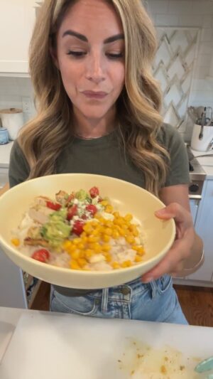 Dina Deleasa Instagram - Just another Thursday Rice Bowl !
Check back for the recipe !