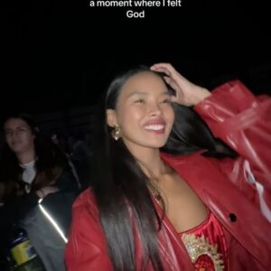 Dominique Defoe Instagram - a normal girl’s guide to a Hozier concert *the ritual of leaving the physical plane and becoming a forest nymph by marrying the movement of wind through trees*
