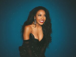 Dominique Perry Instagram - After the audition, we take pics ✨

📸: @luvbydre you're amazing

Dress: @shopakira