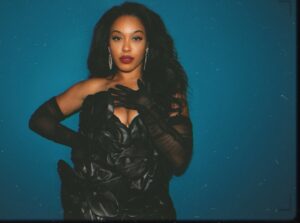 Dominique Perry Instagram - After the audition, we take pics ✨

📸: @luvbydre you're amazing

Dress: @shopakira