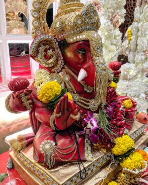 Drishti Thakur Instagram - Ganpati Bappa Morya! ♥️♥️ #swipe 

@myshka_fashion 

#blessed #grateful #mains #mypeople #friendsforever ♾️ #ganpati_bappa_morya