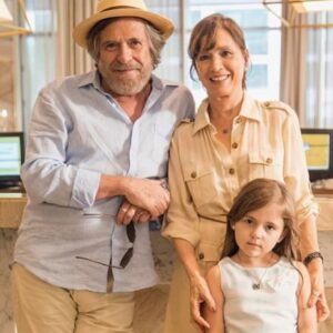 Duda Batista Instagram - Quinta é dia de #Tbt e vamos direto para 2019! Em #ADonaDoPedaço, de @walcyrcarrasco, Natalia do Vale era Beatriz, mãe de Vivi. 

Na primeira fase, Vivi é interpretada por @dudabatistaoficial, que gentilmente nos cedeu algumas fotos dela com Natália 💛 Não são lindas? 

Obrigada, Duda, e muito sucesso na sua carreira! Conte conosco ✨

#nataliadovale #nataliadovalle #nathaliadovale #nathaliadovalle #novela #globo #walcyrcarrasco