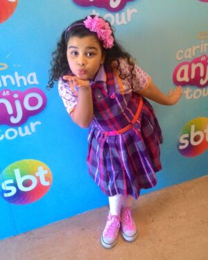 Duda Silva Instagram - As 20h30 tem a dulcete Duda em muitas aventuras no @sbtcarinhadeanjo #ligadinhos #sbt #sbtonline #carinhadeanjo #timecarinha #duda#dudasilva #bffs #dulcetes #gratidão #like4like #follow4follow #sbtcompartilhe #somostodascarinhas