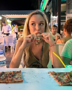 Actress Ecenaz Üçer HD Instagram Photos and Wallpapers September 2024