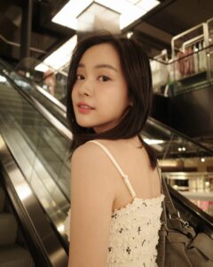 Eisaya Hosuwan Top 100 Instagram Photos and Posts
