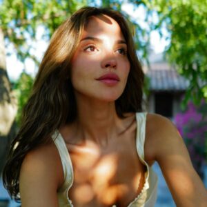 Eiza González Instagram - Portraits of tranquillity and bliss