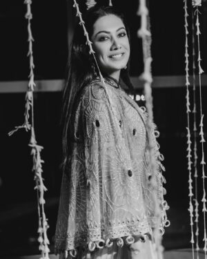 Eka Lakhani Instagram - Ofcourse I had a second change! 
I wanted something I could let my hair down and dance the night away in.. and this was literally just that!

Wearing @arpitamehtaofficial 
Jewellery @kishandasjewellery 
Make Up Team @makeupbylekha 
Hair Team @bbhiral 
Style Team @styledbyradhikadhanuka @team___e 

Photographed by @thehouseontheclouds

Venue @bastianmumbai 
Event Planning and Management @gharanaabychandagupta
Decor, Design and Styling @thea3project @ambitrix
Florals @blacktulipflowers_india

Thank you @entouragetalents @renukasannake