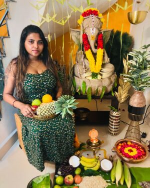 Elakkiya Instagram - அனைவருக்கும் விநாயகர் சதுர்த்தி  நல்வாழ்த்துக்கள் 🙏❤️

#elakkiya#ganeshfestival#home#positivevibes