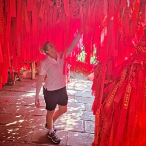 Elena Di Cioccio Instagram - #Cina2024 Dump ( 📸 @enrytrevi )
.
Il Rosso qui è uno stato dell'anima che desidera, anela, si strugge  e teme di non esistere davvero. ❤️