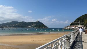 Elisa Zulueta Instagram - San Sebastián / aterrizaje