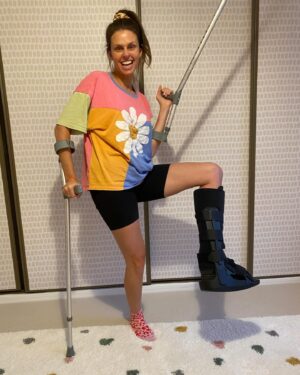Ellie Taylor Instagram - A brutal, physically arduous day filming Celebrity Gladiators = no probs.

30mins in a soft play with my daughter = visit to Urgent Care

Nothing like trying to show off in front of some children to bring you back down to earth with a bump. Or a pop, which is what my calf muscle did as I heroically raced up a treacherous 3ft ramp. 💥