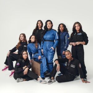 Emily Calandrelli Instagram - For years this group of astronauts have stood by me, supporting my activism while also encouraging my space dreams - even when it was nowhere in sight. I wouldn’t be where I am without them. In a woman’s life there are moments where our girlfriends help us prepare for our big day. Each of these astronauts are preparing me for my big day - when I launch to space. Over the past several months I’ve been planning how to say thank you. They have laughed with me, stressed with me, given me advice on what it’s like to break the sound barrier; we’ve nurtured each other’s dreams and I’m so grateful to call them my astronaut sisters.

From left to right: @hayleyarc @kelliegerardi @thespacegal @hellojamilagilbert @amandangocnguyen @sirishabandla @drsianproctor @astrosarasabry 

Thank you @dukewinnn for 📸
