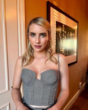 Emma Roberts Instagram - tell me sweet little lies #tellmelies ❤️‍🔥 @hulu streaming now ❤️