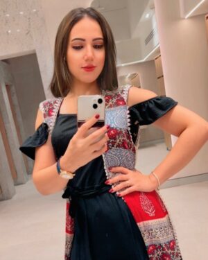 Emy Talaat Zakaria Instagram - 😌
#emytalaatzakaria 
#ايمى_طلعت_زكريا